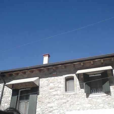 Chiara *